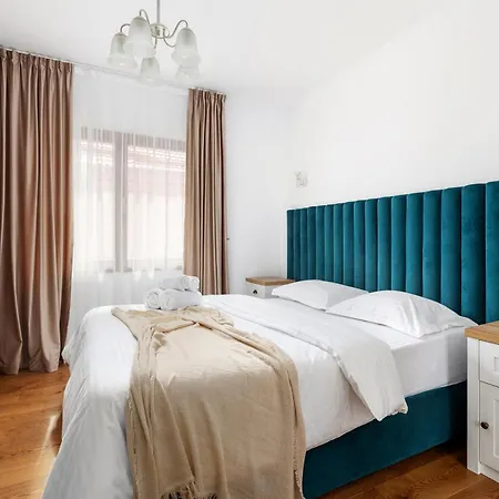 Peak - Old Town - By Cityhost Aparthotel