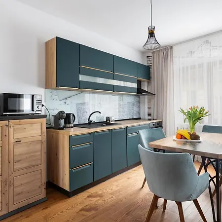 Peak - Old Town - By Cityhost