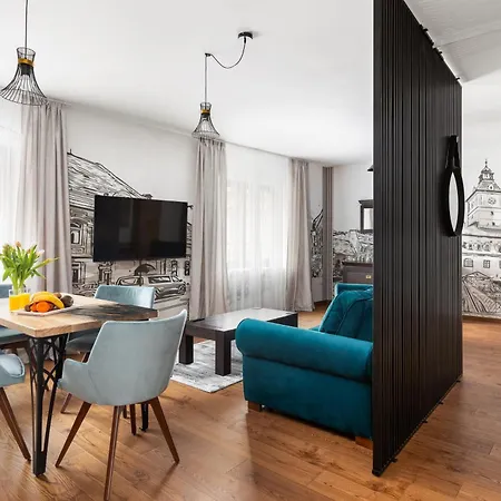 Aparthotel Peak - Old Town - By Cityhost Brašov