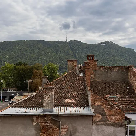 Peak - Old Town - By Cityhost 4* Brašov