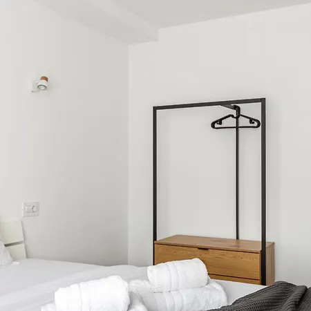 Peak - Old Town - By Cityhost Aparthotel 4*