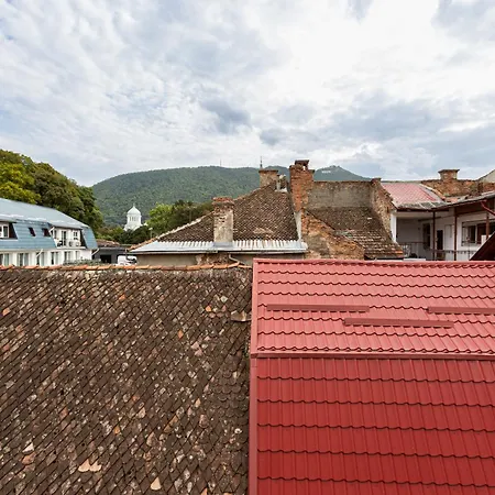 Aparthotel Peak - Old Town - By Cityhost Brasov