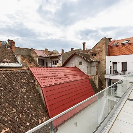 Aparthotel Peak - Old Town - By Cityhost