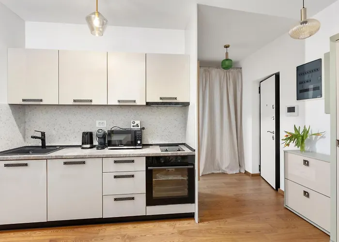 Peak - Old Town - By Cityhost Brasov