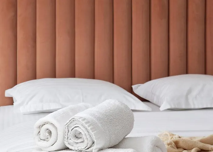 Peak - Old Town - By Cityhost 4*