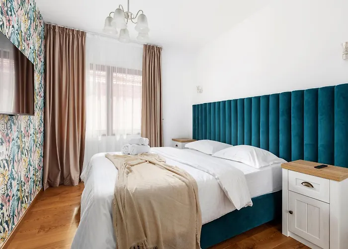 Peak - Old Town - By Cityhost Aparthotel