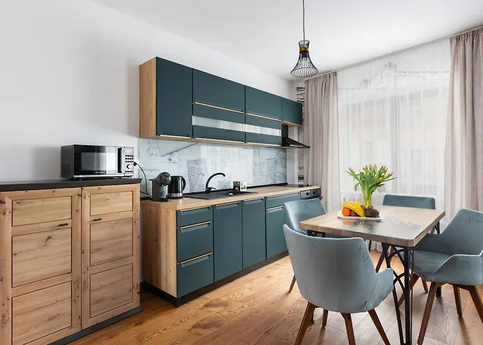 Peak - Old Town - By Cityhost