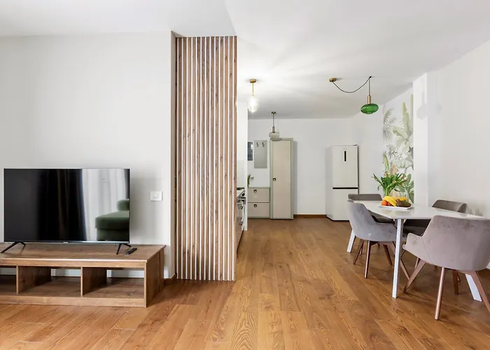 Aparthotel Peak - Old Town - By Cityhost 4*