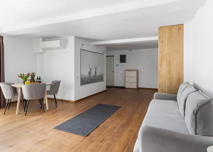 Peak - Old Town - By Cityhost