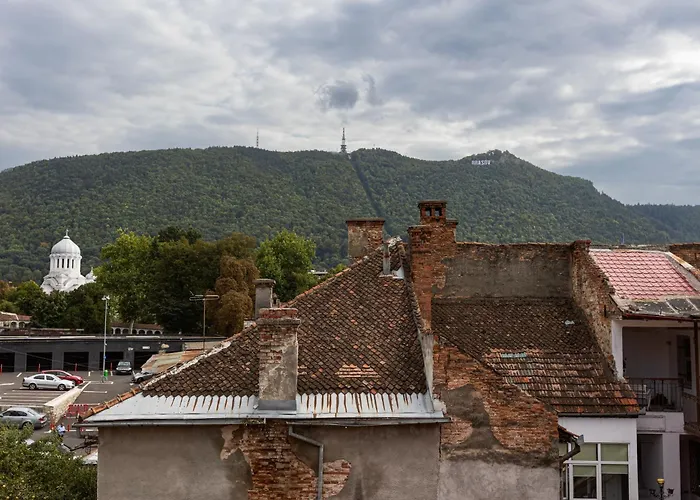 Peak - Old Town - By Cityhost 4* Brasov