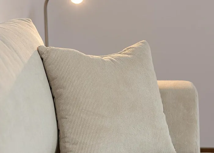 Peak - Old Town - By Cityhost