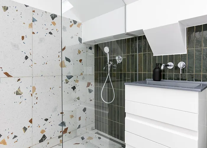 Aparthotel Peak - Old Town - By Cityhost 4*